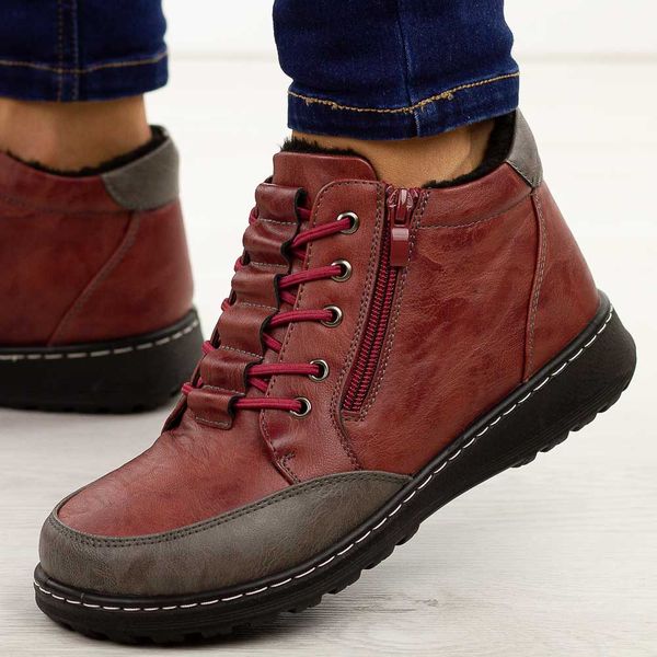 Czerwone botki damskie Potocki 90347. Czerwone botki POTOCKI, na jesień, bez wzorów, z jeansu, z okrągłym noskiem, bez obcasa, na płaskiej podeszwie, bez zapięcia. Za 169.00 zł.