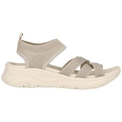 Sandały damskie Whistler Acerra. Białe sandały Whistler, bez wzorów, bez obcasa, bez zapięcia. Za 245.00 zł.