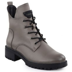 Botki damskie workery ocieplane taupe Vinceza 58609. Botki VINCEZA, bez wzorów, ze skóry ekologicznej, bez obcasa, bez zapięcia. Za 199.99 zł.