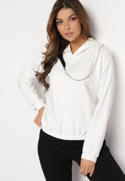 Biała Bawełniana Bluza z Kapturem z Ozdobnym Łańcuszkiem i Suwakiem Cielo. Białe bluzy Born2be, bez wzorów, z bawełny, z kapturem. Za 54.99 zł.