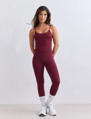 Damskie legginsy z wysokim stanem, squat proof, dla niskich Sense bordowe. Czerwone legginsy AIM'N, m, bez wzorów, z elastanu, z podwyższonym stanem, długie. Za 303.00 zł.