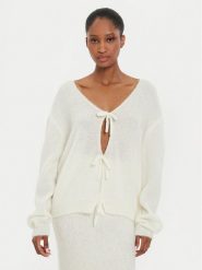 Kontatto Sweter 3M0194 Kremowy Regular Fit. Białe swetry Kontatto, m, bez wzorów, z syntetyku, bez ramiączek. Za 249.99 zł.