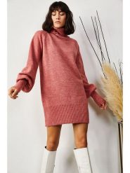 Olalook Sukienka dzianinowa w kolorze jasnoróżowym rozmiar: onesize. Różowe sukienki Olalook, bez wzorów, z dzianiny, bez kołnierzyka, bez ramiączek, midi. Za 118.84 zł.