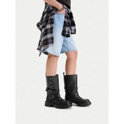 Kozaki G-Star. Czarne kozaki G-Star, bez obcasa, na płaskiej podeszwie, bez zapięcia. Za 479.99 zł.