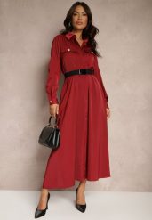 Bordowa Satynowa Sukienka w Stylu Szmizjerki z Imitacjami Kieszeni i Paskiem Vaminay. Czerwone sukienki Renee, l, bez wzorów, z satyny, eleganckie, bez kołnierzyka, bez ramiączek, maxi, kopertowe. Za 154.99 zł.