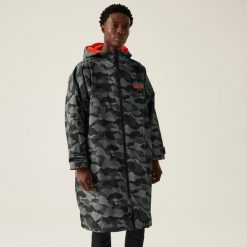 Waterproof płaszcz plażowy. Szare płaszcze Regatta, xl, bez wzorów, bez kaptura. W wyprzedaży za 349.99 zł.