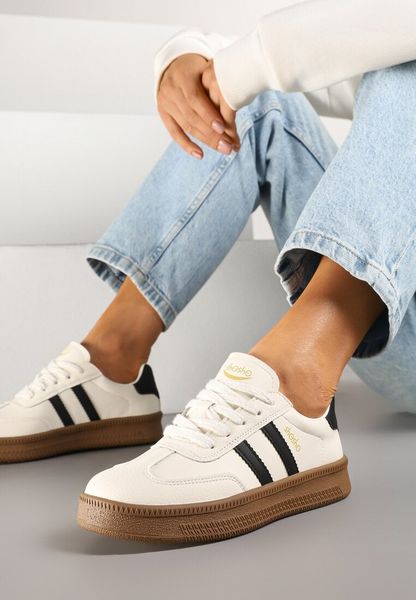 Beżowo-Czarne Sneakersy Sportowe z Ozdobnymi Paskami i Przeszyciami Wenilan. Brązowe obuwie sportowe Renee, z jeansu, bez zapięcia. Za 99.99 zł.