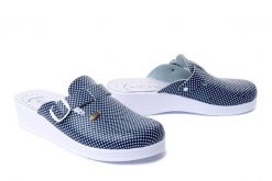 SANITAL FLEX 708/I pois blue, klapki profilaktyczne damskie. Niebieskie klapki Sanital-Flex, bez wzorów, ze skóry, bez obcasa, na koturnie. Za 97.67 zł.