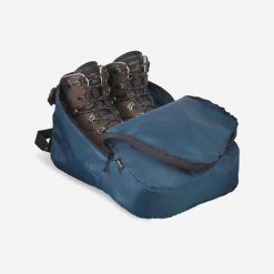 Pokrowiec na buty turystyczne i trekkingowe. Niebieskie trekkingi FORCLAZ. Za 34.99 zł.