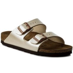Klapki Birkenstock. Żółte klapki Birkenstock, bez wzorów, bez obcasa. Za 399.99 zł.