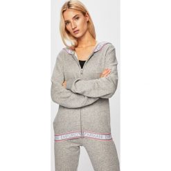 Emporio Armani - Bluza. Szare bluzy Emporio Armani, l, bez wzorów, z bawełny, z kapturem. W wyprzedaży za 399.90 zł.