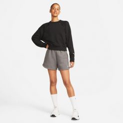 Spodnie sportowe damskie Nike Park 20 Short. Białe obuwie sportowe Nike, bez zapięcia, na fitness i siłownię. Za 168.05 zł.
