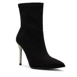 Botki DeeZee. Czarne botki DeeZee, bez wzorów, bez obcasa, na szpilce, bez zapięcia. Za 199.99 zł.