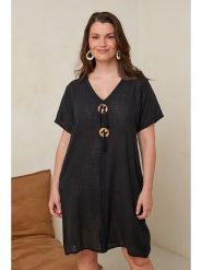 Curvy Lady Sukienka w kolorze czarnym rozmiar: 44/46. Czarne sukienki Curvy Lady, z aplikacjami, z wiskozy, klasyczne, bez kołnierzyka, bez ramiączek, midi. Za 110.04 zł.