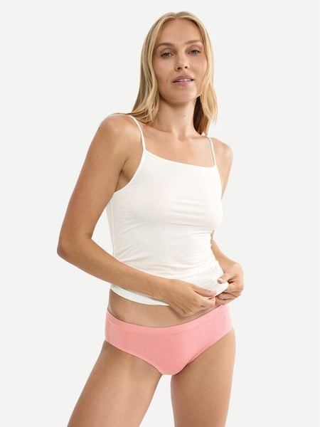 Triumph Top Beauty Layers 10227206 Kremowy Slim Fit. Białe topy Triumph, m, bez wzorów, z wiskozy, bez kołnierzyka, bez ramiączek. Za 79.99 zł.