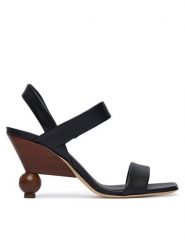Weekend Max Mara Sandały 2615521015600 Czarny. Czarne sandały Weekend Max Mara, bez wzorów, ze skóry, bez obcasa, na koturnie, bez zapięcia. Za 2,099.00 zł.