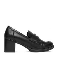 Półbuty Clara Barson. Czarne czółenka Clara Barson, bez wzorów, bez obcasa, na obcasie, bez zapięcia. Za 139.99 zł.