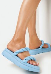 Niebieskie Klapki na Grubej Podeszwie z Ozdobnymi Paskami Laphne. Niebieskie klapki Born2be, bez wzorów, bez obcasa, na płaskiej podeszwie. Za 29.99 zł.