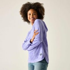 Damska bluza Mayse Marl. Czerwone bluzy Regatta, bez wzorów, z kapturem. Za 99.99 zł.