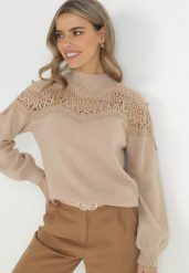 Beżowy Sweter Dzianinowy z Koronką Amaleth. Brązowe swetry Born2be, z aplikacjami, z dzianiny, bez ramiączek. Za 159.99 zł.