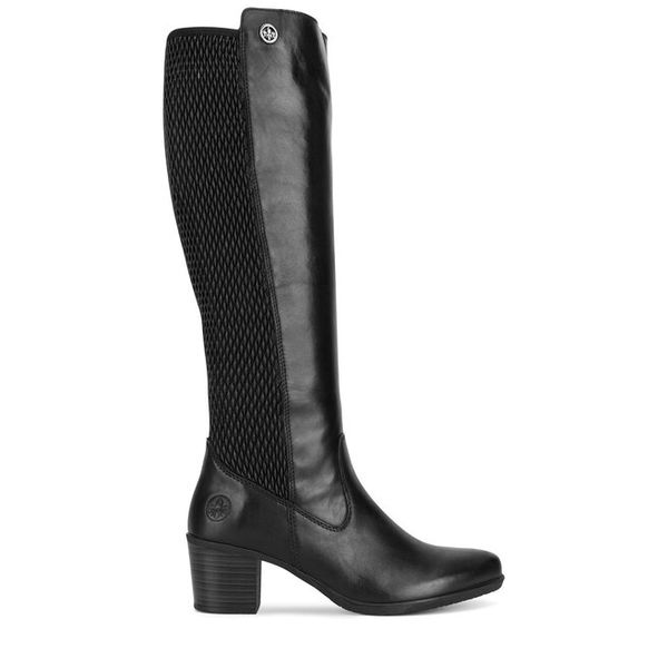 Kozaki Rieker. Czarne kozaki Rieker, bez obcasa, na słupku, bez zapięcia. Za 479.99 zł.