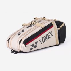 Torba tenisowa Yonex Gearlogic na 12 rakiet. Torby na ramię YONEX, bez wzorów, eleganckie, duże, bez dodatków. Za 549.99 zł.