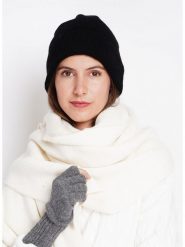 William de Faye Szal w kolorze białym rozmiar: onesize. Białe szaliki William de Faye, bez wzorów, z materiału. Za 196.24 zł.