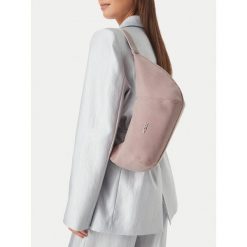 Torebka MEXX. Fioletowe torebki klasyczne Mexx, bez wzorów, bez dodatków. Za 149.99 zł.