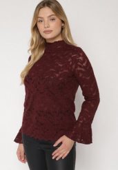 Bordowa Koronkowa Bluzka ze Stójką i Rozszerzanymi Rękawami Nefina. Czerwone bluzki Born2be, l, z aplikacjami, z jeansu, eleganckie, bez kołnierzyka, bez ramiączek. Za 99.99 zł.