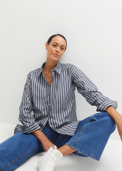 Bluzka koszulowa oversize z czystej bawełny. Niebieskie bluzki bonprix, bez wzorów, z bawełny, bez kołnierzyka, bez ramiączek. Za 102.99 zł.