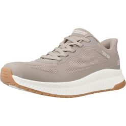 Kapcie SKECHERS BOBS SQUAD 4 STAPLE LOOK Beżowy. Brązowe obuwie domowe Skechers, bez wzorów, z syntetyku, bez zapięcia. Za 361.48 zł.