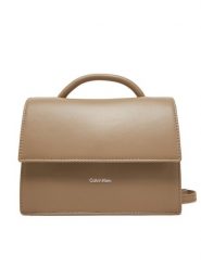 Calvin Klein Torebka Ck Linn Top Handle Crossbody K60K613162 Beżowy. Brązowe torebki klasyczne Calvin Klein, bez wzorów, ze skóry, bez dodatków. Za 359.99 zł.