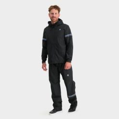 Original Rain Suit Essential Black. Czarne kurtki sportowe AGU, bez wzorów, bez kaptura, rowerowe. W wyprzedaży za 468.90 zł.