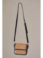 TATUUM Torebka w kolorze czarnym - 18 x 15 cm rozmiar: onesize. Czarne torby na ramię Tatuum, bez wzorów, z materiału, na ramię, bez dodatków. Za 134.95 zł.