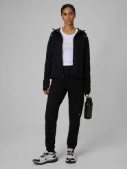 4F Spodnie dresowe joggery damskie - czarne XL. Czarne spodnie dresowe 4f, uniwersalny, bez wzorów, z dresówki. Za 159.99 zł.