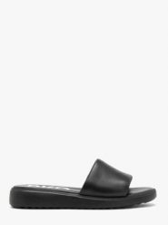 Czarne minimalistyczne klapki damskie. Czarne klapki Ryłko, bez wzorów, ze skóry, bez obcasa. Za 279.99 zł.