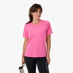 Koszulka → trening → damska → Swedemount → Core Training Tee → szybkoschnąca. Czerwone bluzki SWEDEMOUNT, bez wzorów, z syntetyku, sportowe, bez kołnierzyka, bez ramiączek. Za 79.99 zł.