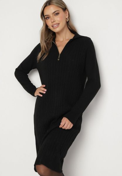 Czarna Sukienka z Bawełną i Wełną z Kołnierzykiem na Suwak Tereithra. Czarne sukienki Born2be, na co dzień, bez wzorów, z bawełny, eleganckie, bez kołnierzyka, bez ramiączek, proste. Za 59.99 zł.