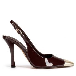 Sandały Nine West. Brązowe sandały Nine West, bez wzorów, bez obcasa, na szpilce, bez zapięcia. Za 249.99 zł.