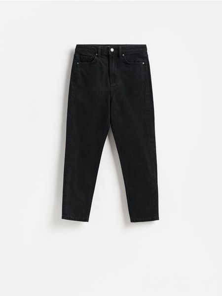 Jeansy mom fit slim - czarny. Czarne jeansy Reserved, bez wzorów. Za 129.99 zł.