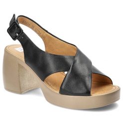 Czarne Sandały Nessi Skórzane Buty Damskie. Czarne sandały Nessi, z aplikacjami, ze skóry, bez obcasa, na obcasie, bez zapięcia. Za 359.99 zł.