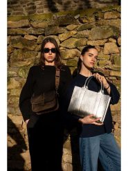 Maison héritage PARIS Skórzana torebka "Noma" w kolorze srebrnym - 32 x 25 x 11 cm rozmiar: onesize. Szare torebki klasyczne Maison héritage PARIS, bez wzorów, z materiału, bez dodatków. Za 347.99 zł.