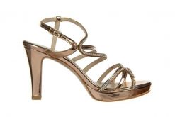 Sandały Bayla-187 557-717 Rose 187038, Różowe złoto, Skóra ekologiczna - 40. Żółte sandały Bayla, bez wzorów, z lakierowanej skóry, bez obcasa, na platformie, bez zapięcia. W wyprzedaży za 170.10 zł.