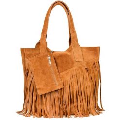 Shopperka boho skórzana VERA PELLE L83 camelowa. Brązowe shopper z aplikacjami, z materiału, boho, zamszowe, bez dodatków. Za 135.99 zł.