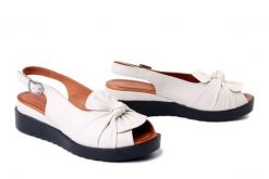 BOMBONELLA 289.347 052 T 53SYH beżowy, sandały damskie. Brązowe sandały Bombonella, bez wzorów, z gumy, bez obcasa, na koturnie, bez zapięcia. Za 274.90 zł.