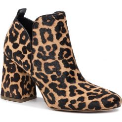 Botki MICHAEL MICHAEL KORS - Dixon Bootie 40T9DXHE5H Natural. Brązowe botki MICHAEL Michael Kors, bez wzorów, ze skóry ekologicznej, bez obcasa, bez zapięcia. Za 1,079.00 zł.