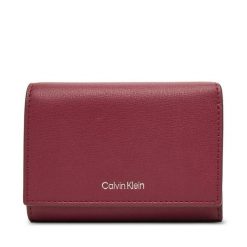Portfel Calvin Klein. Czerwone portfele Calvin Klein, bez wzorów. Za 249.99 zł.