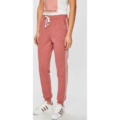 Tally Weijl - Spodnie. Brązowe spodnie materiałowe TALLY WEIJL, na co dzień, bez wzorów, z bawełny. W wyprzedaży za 37.90 zł.