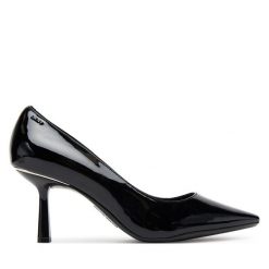 Szpilki DKNY. Czarne szpilki DKNY, bez wzorów, bez obcasa, na szpilce, bez zapięcia. Za 619.99 zł.