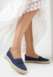 Niebieskie Espadryle Daemona. Niebieskie espadryle Born2be, w ażurowe wzory, bez obcasa, na płaskiej podeszwie, bez zapięcia. W wyprzedaży za 63.99 zł.